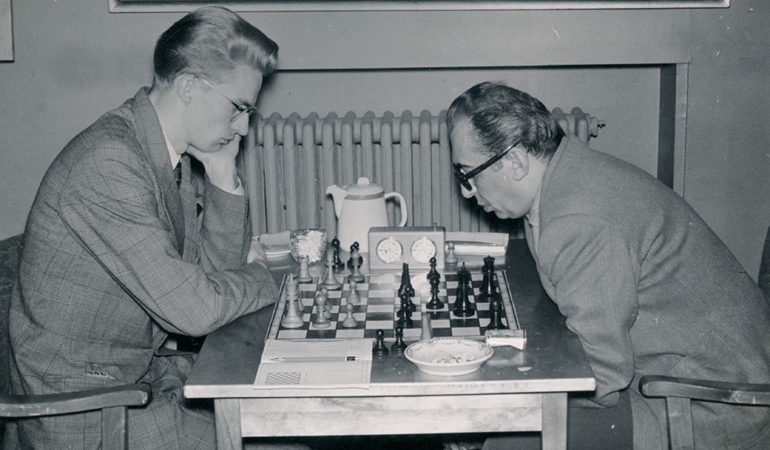1955: Friðrik Ólafsson og Herman Pilnik
